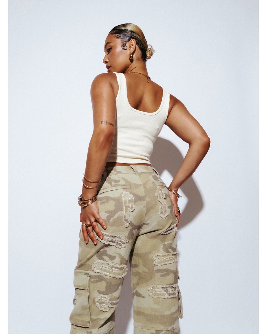 Trapstar Women's Rib Vest with Irongate Silicone Badge - Off White